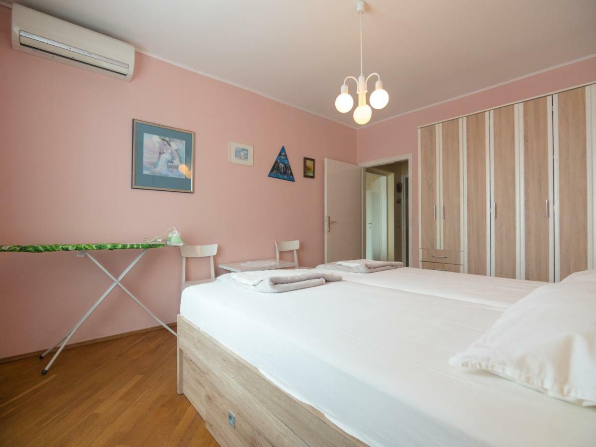 689 Banjol Apartamento Exterior foto